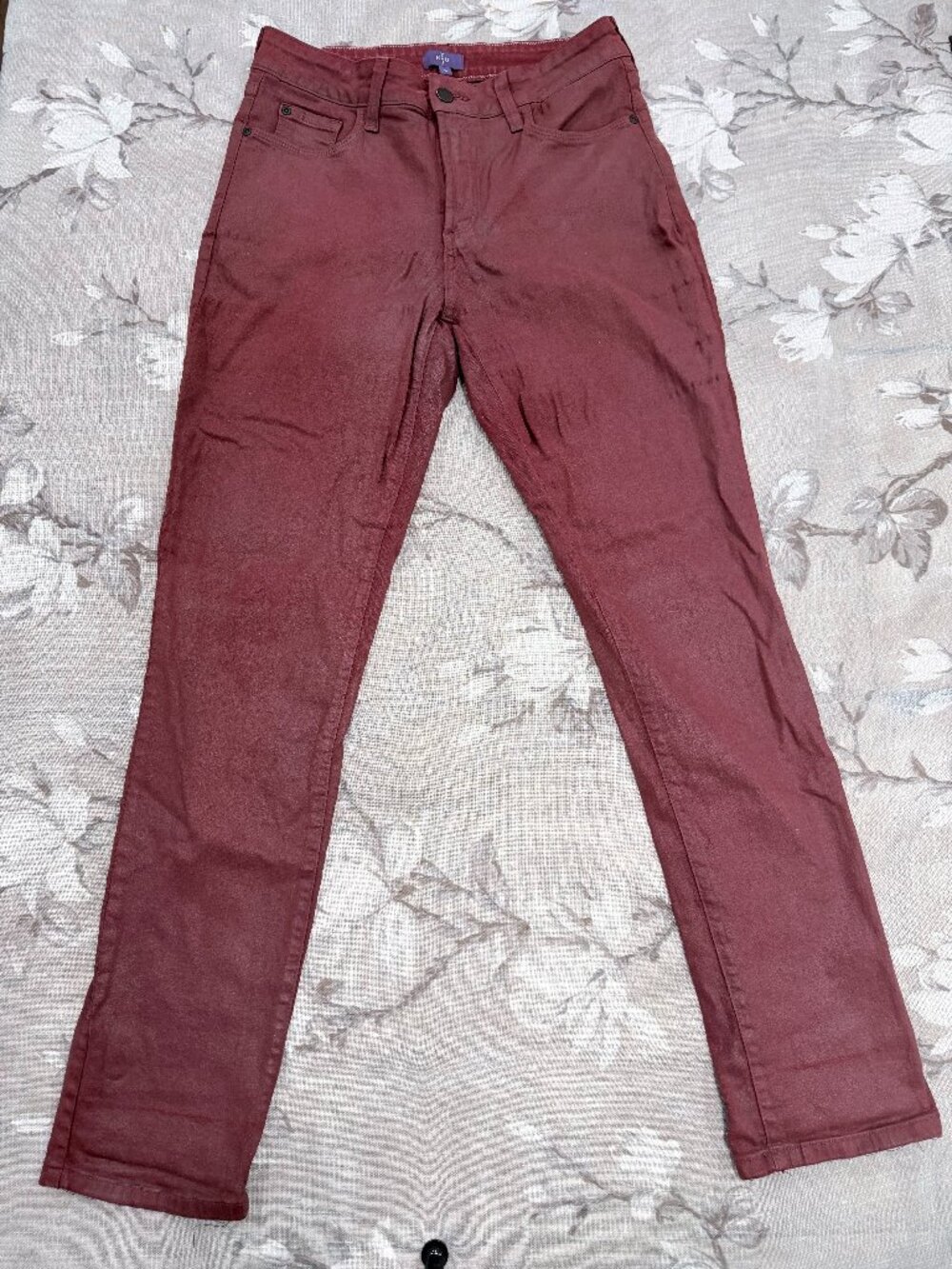 NYDJ Skinny Jeans Women’s 8 Burgundy Oil Coated Waxed Lift Tuck Made in the USA